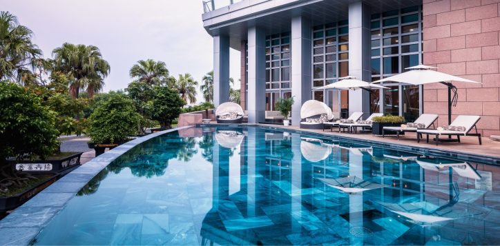 grandmercure-danang-hotel-spa-and-wellness-swimming-pool-featured-image1