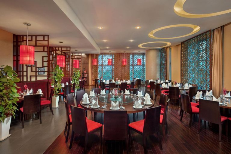 The Golden Dragon - Grand Mercure Danang - Top 1 Chinese Restaurant