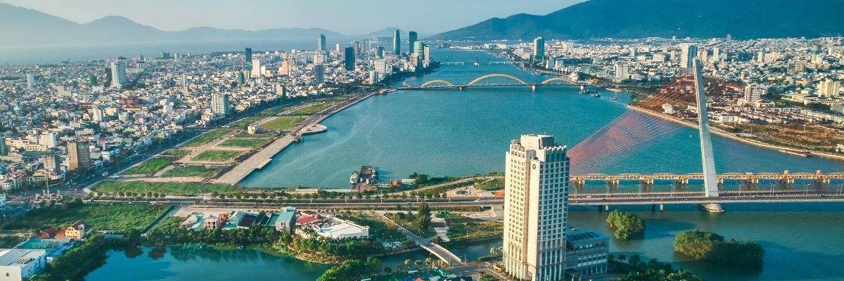 top-4-phong-khach-sa%cc%a3n-da-na%cc%83ng-5-sao-gia-tot-gan-trung-tam