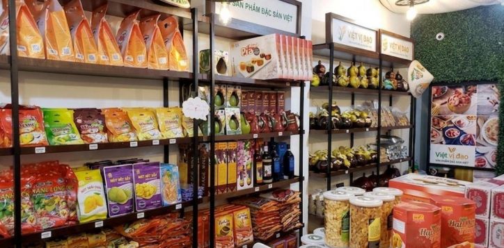 di%cc%a3a-die%cc%82%cc%89m-mua-sa%cc%86m-ta%cc%a3i-da-na%cc%86%cc%83ng-ma-khach-du-li%cc%a3ch-ne%cc%82n-bie%cc%82t-to%cc%9bi-cu%cc%9b%cc%89a-hang-da%cc%a3