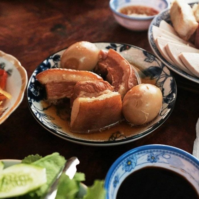 top-8-nha-hang-vie%cc%a3t-nam-ta%cc%a3i-da-na%cc%83ng-ma-ba%cc%a3n-nen-thu%cc%89