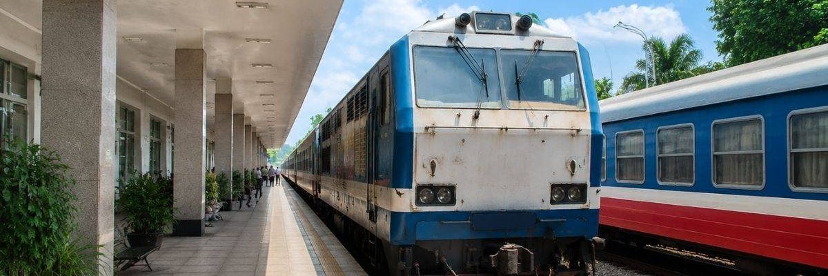da-nang-railway-station-address-train-schedule-ticket-prices-2026